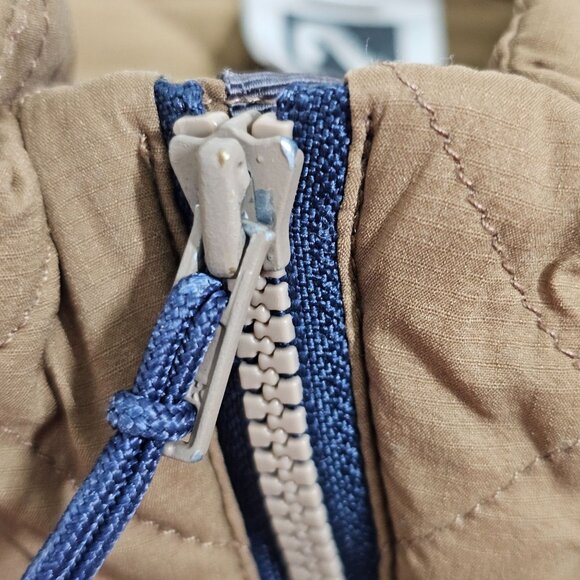 Flylow Quilted Insulated Jacket Men's XL Navy Tan Fill Zip Pockets Colorblock - Picture 15 of 16